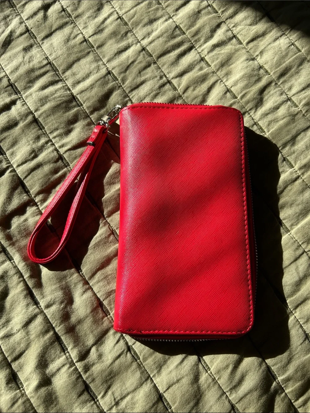 Red Zip Steve Madde  Wristlet Clutch with Detachable Strap